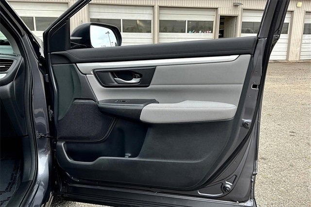 2017 Honda CR-V LX photo 21
