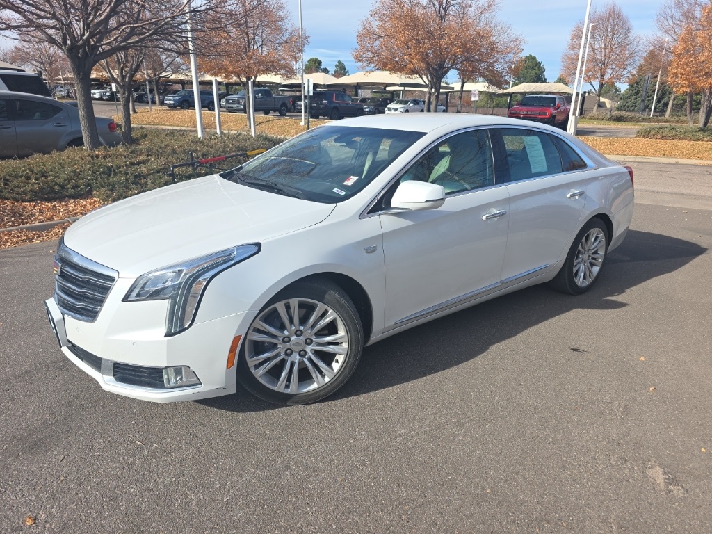 2018 Cadillac XTS Luxury photo 2