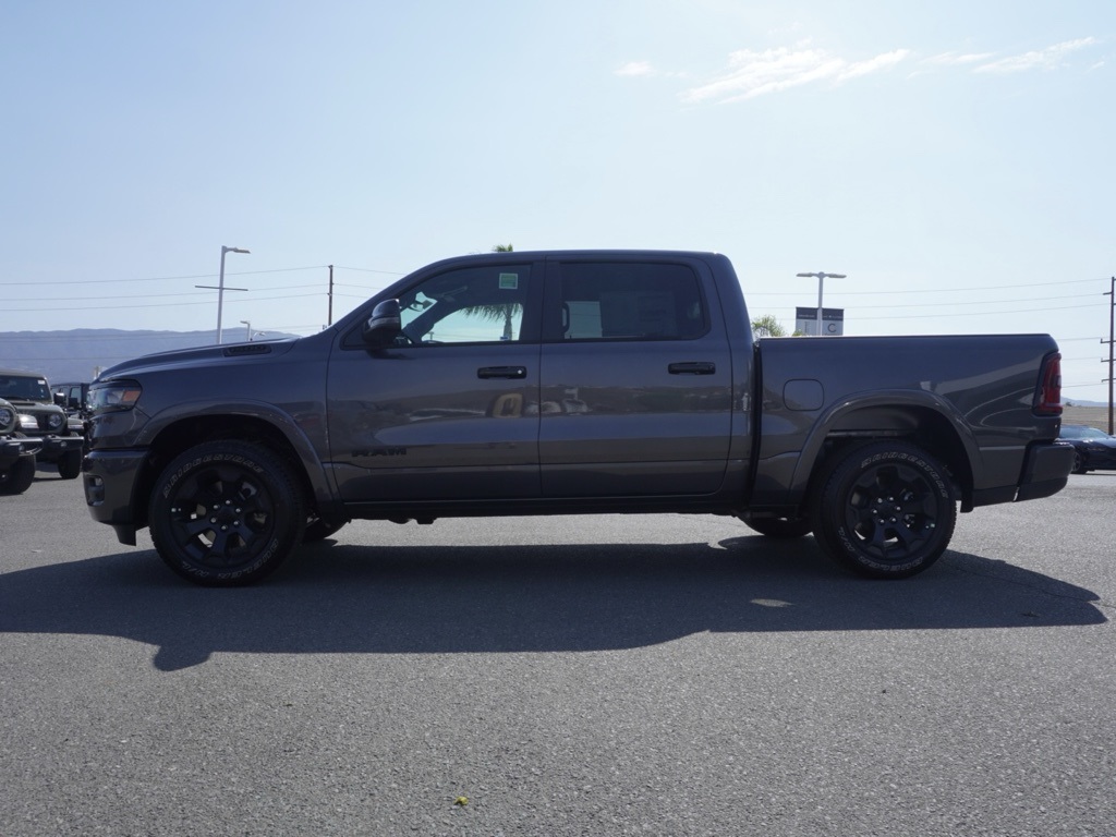 2026 Ram 1500 Big Horn Night Edition photo 8
