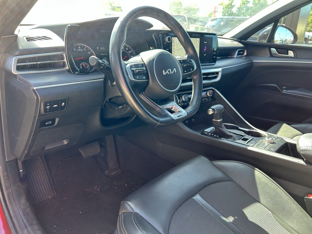2023 Kia K5 GT-Line photo 12