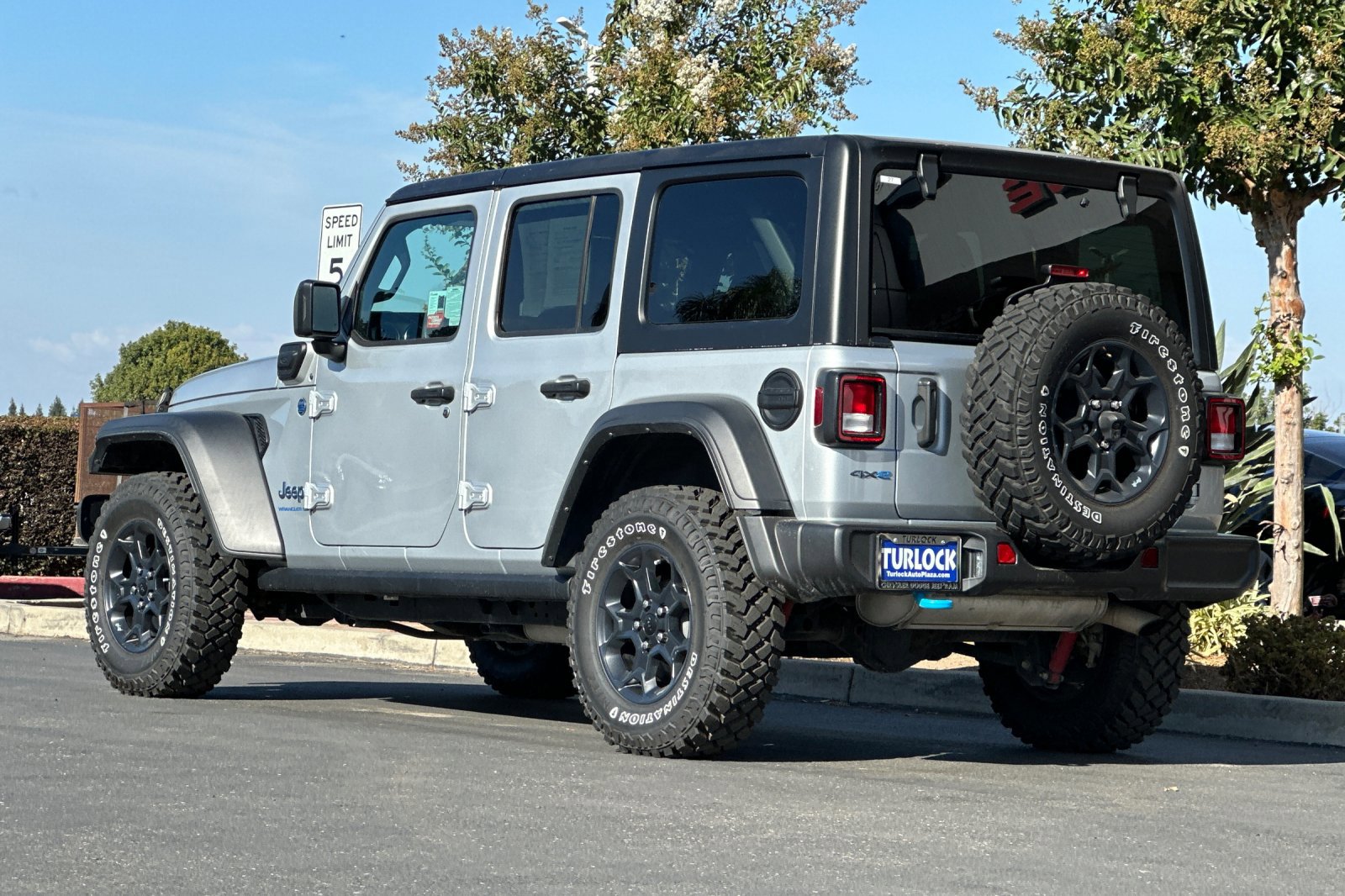 2023 Jeep Wrangler Base 4xe photo 6