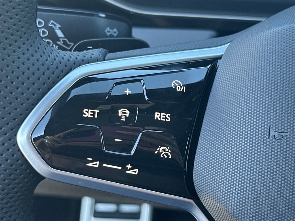 2025 Volkswagen Jetta GLI 2.0T Autobahn photo 22