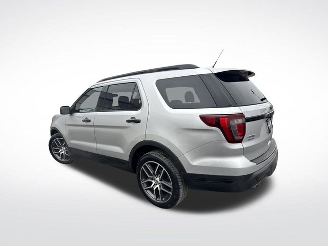 2018 Ford Explorer Sport photo 3