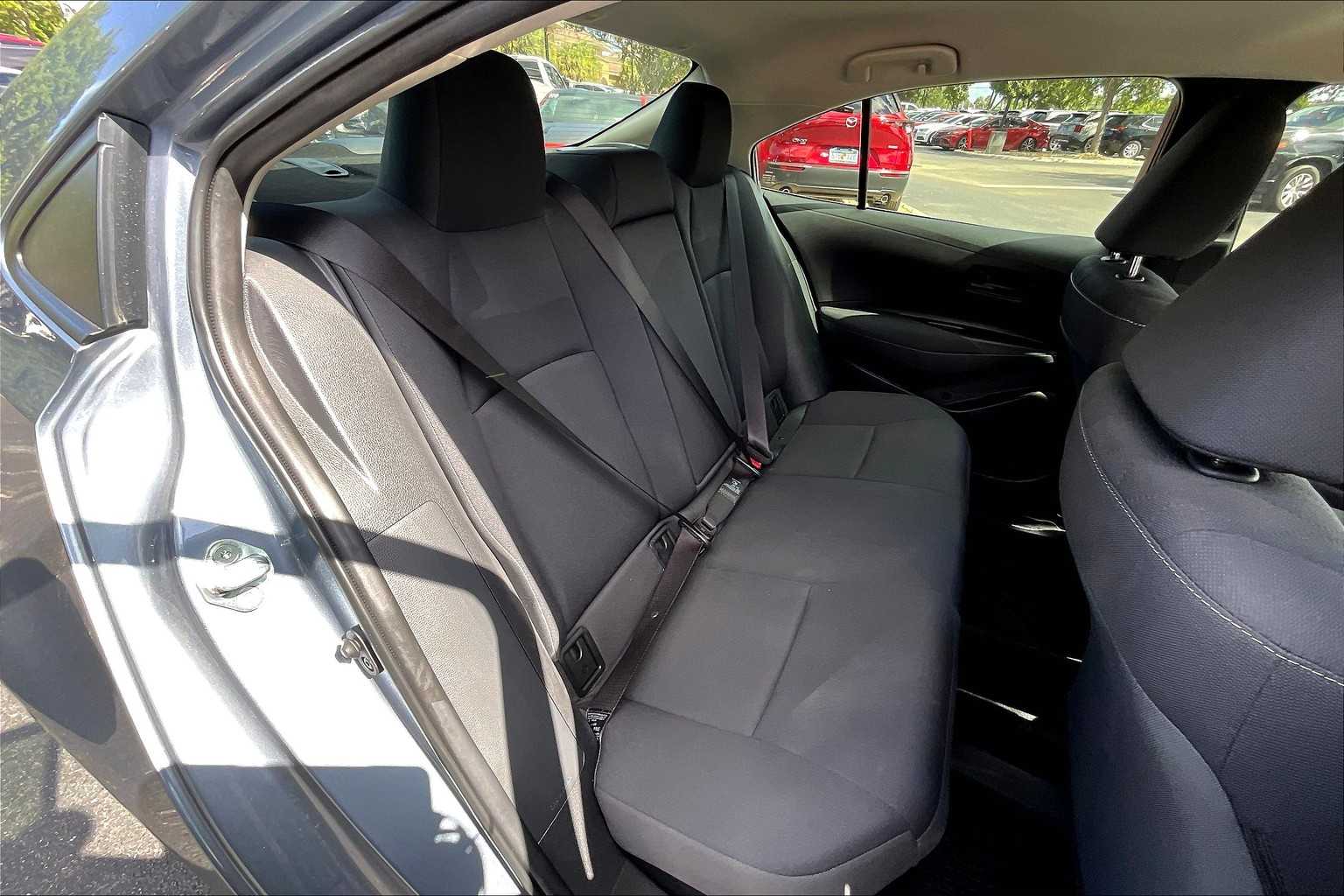 2023 Toyota Corolla Hybrid LE photo 25