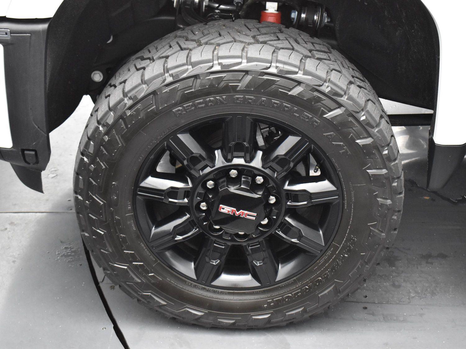 2025 Gmc Sierra HD AT4 photo 34