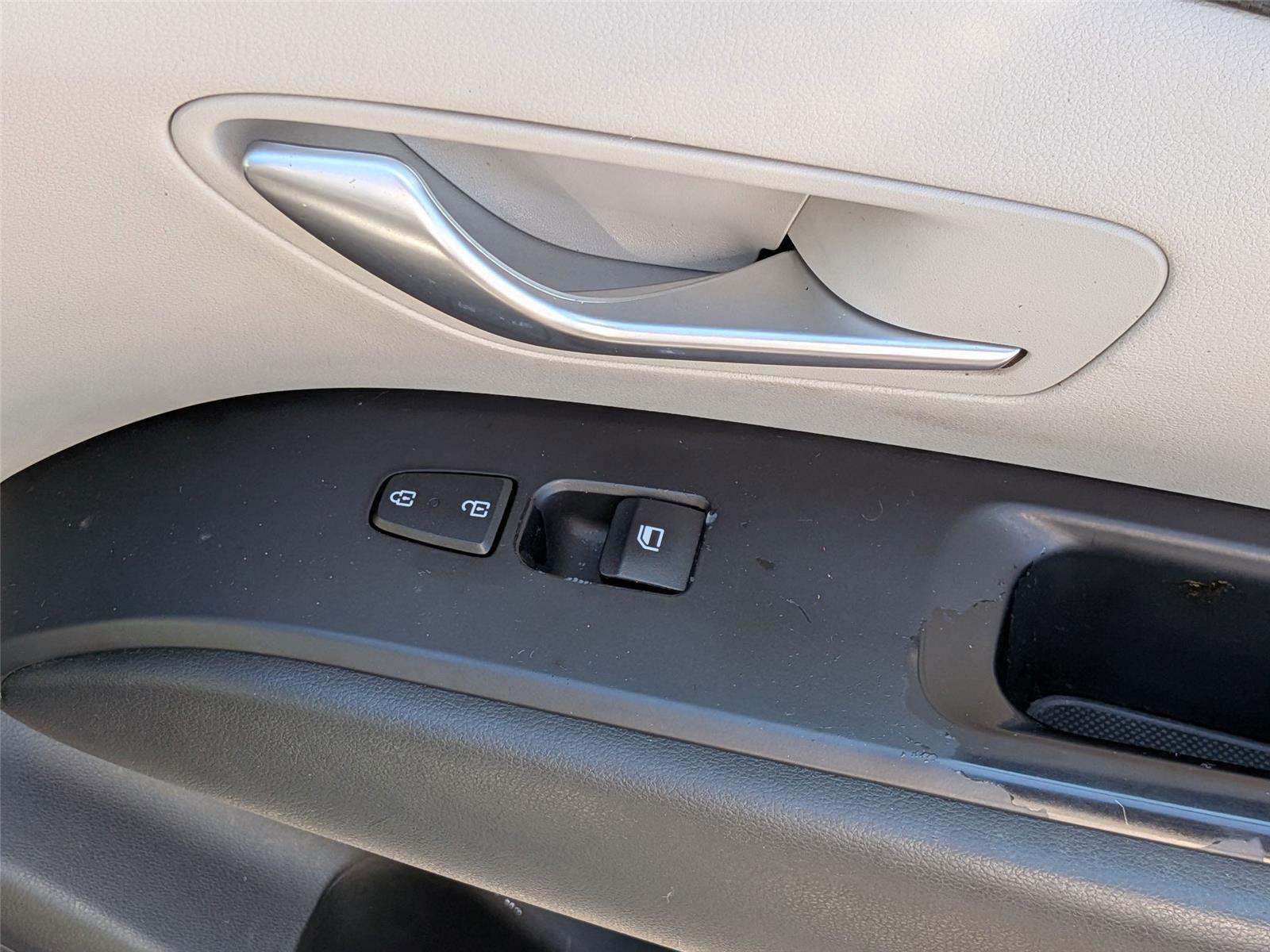 2022 Hyundai Tucson SE photo 32