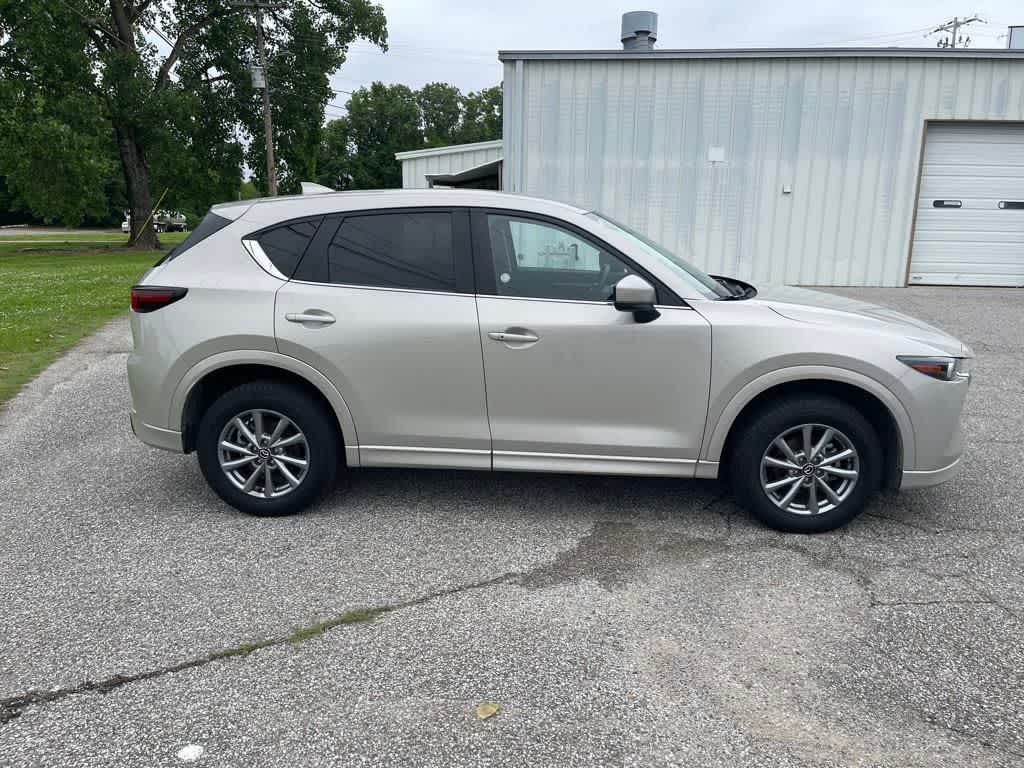 2024 Mazda CX-5 2.5 Select photo 5