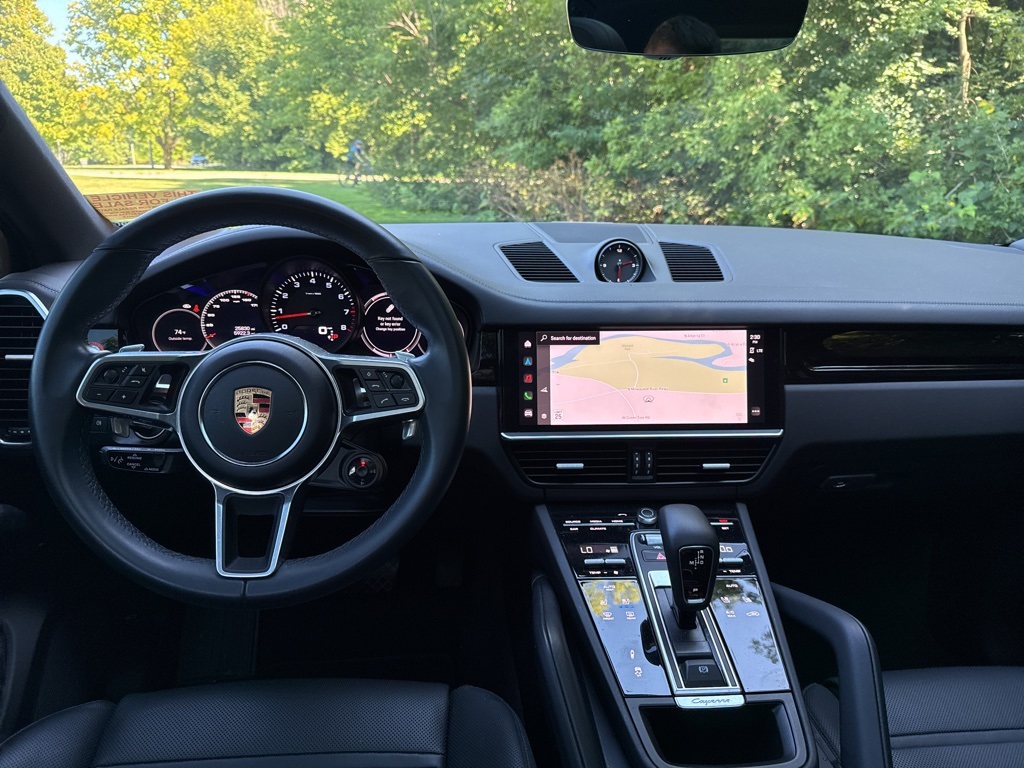 2023 Porsche Cayenne Coupe Platinum Edition photo 4