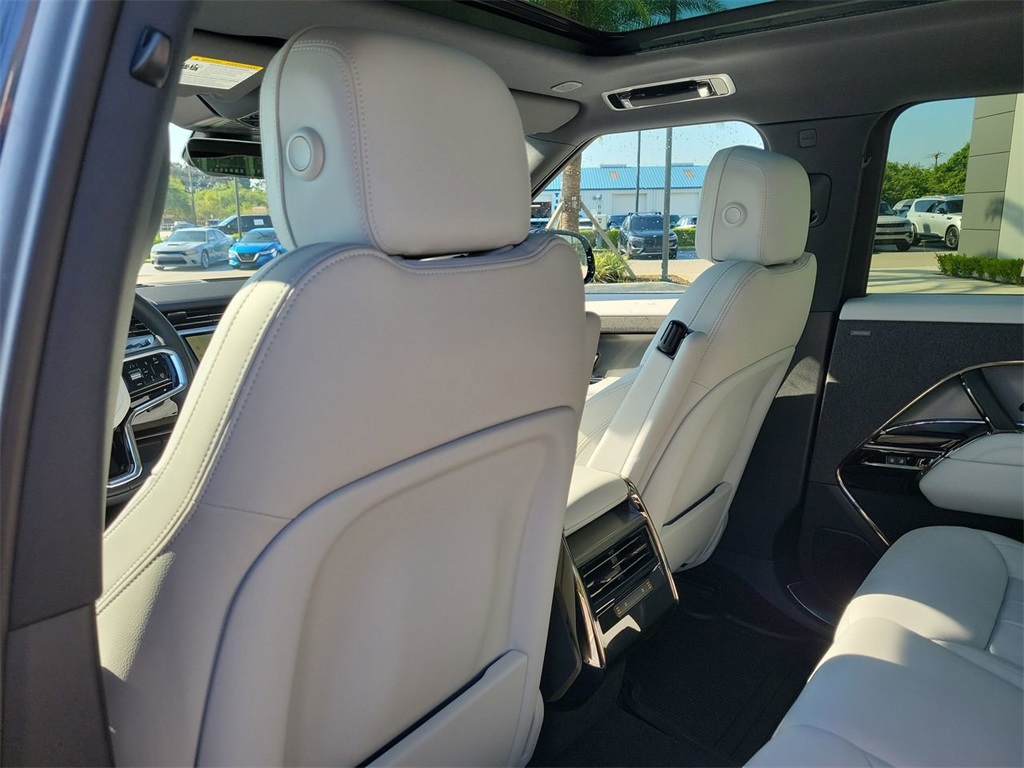 2025 Land Rover Range Rover Sport P360 S photo 14