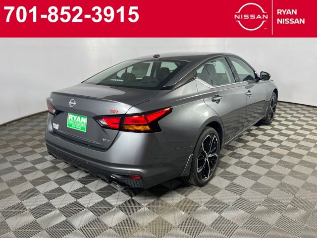 2025 Nissan Altima 2.5 SR photo 5