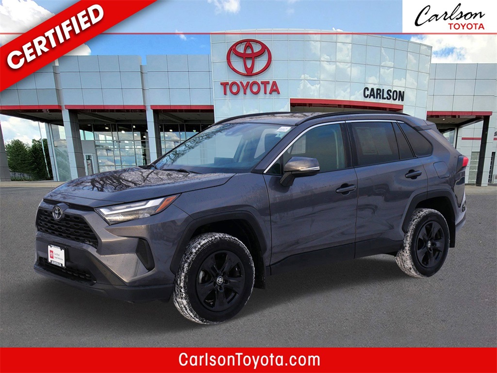 2022 Toyota RAV4 XLE's photo