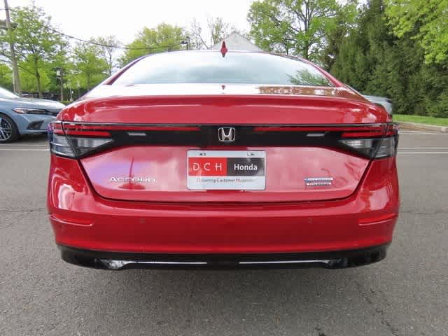 2025 Honda Accord Hybrid Touring photo 5