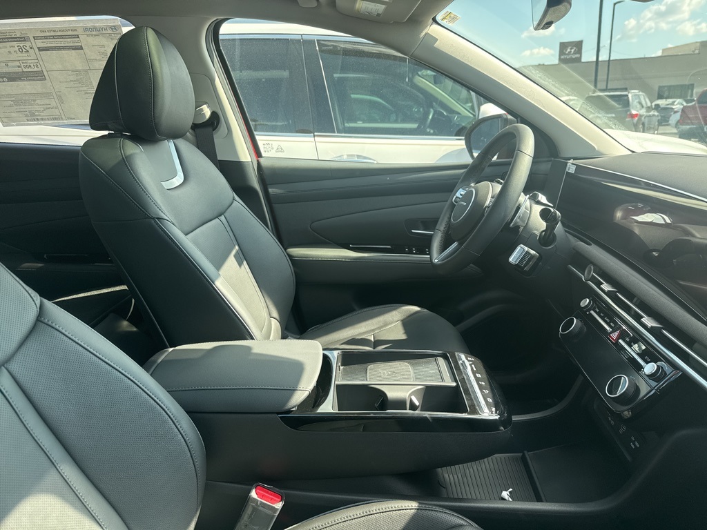 2026 Hyundai Tucson Limited photo 2