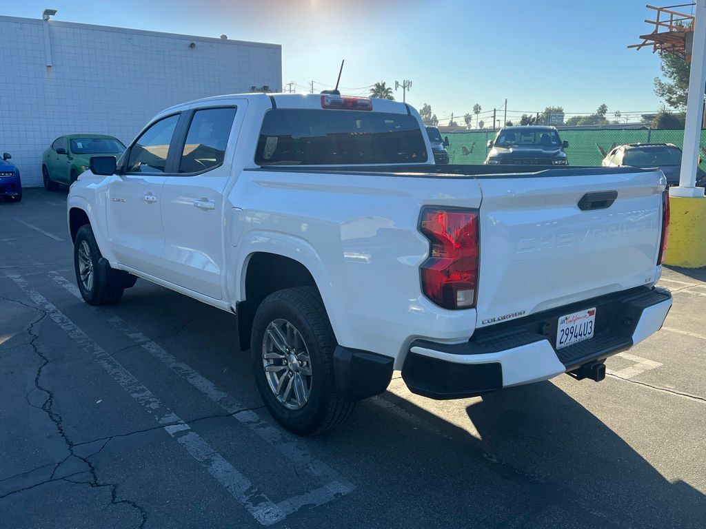 2023 Chevrolet Colorado LT photo 4