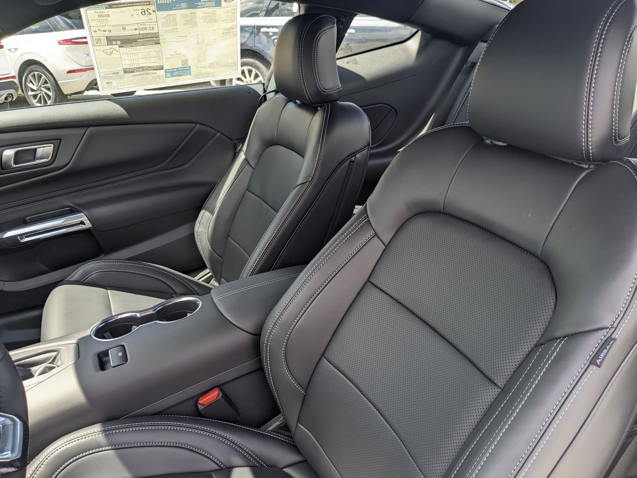 2025 Ford Mustang EcoBoost Premium photo 13