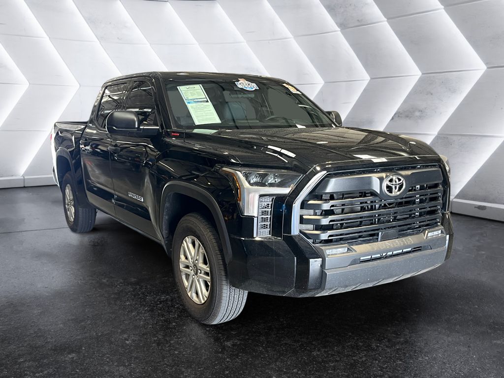 2025 Toyota Tundra SR5 photo 11