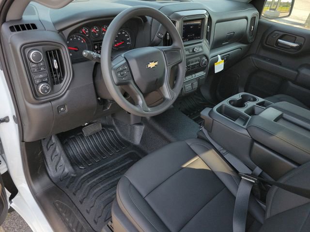 2025 Chevrolet Silverado 1500 photo 3