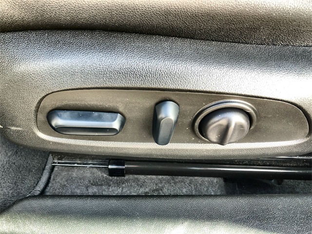 2024 Chevrolet Malibu Premier 2LT photo 4