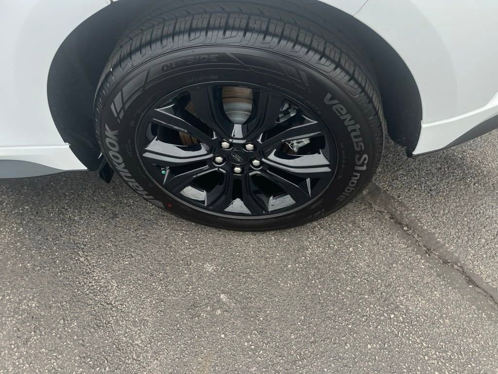 2024 Ford Edge SE photo 9