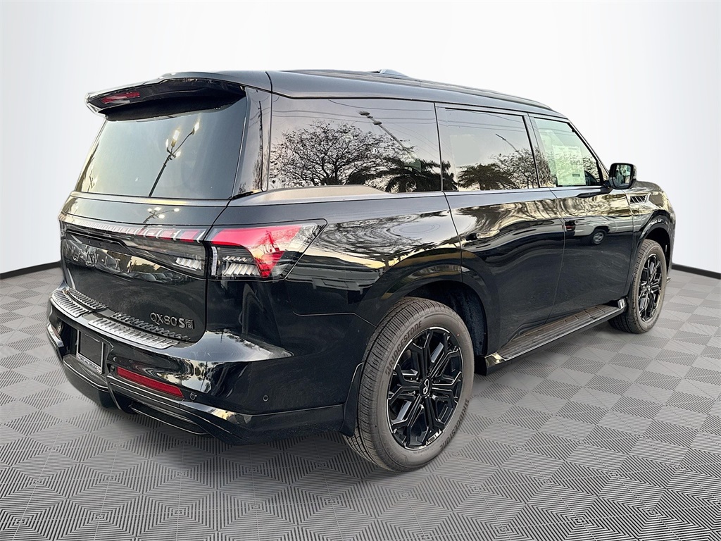 2026 Infiniti QX80 Sensory photo 3