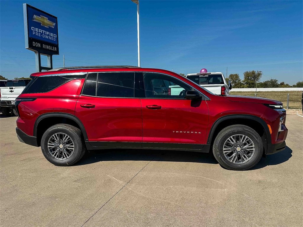 2026 Chevrolet Traverse photo 4