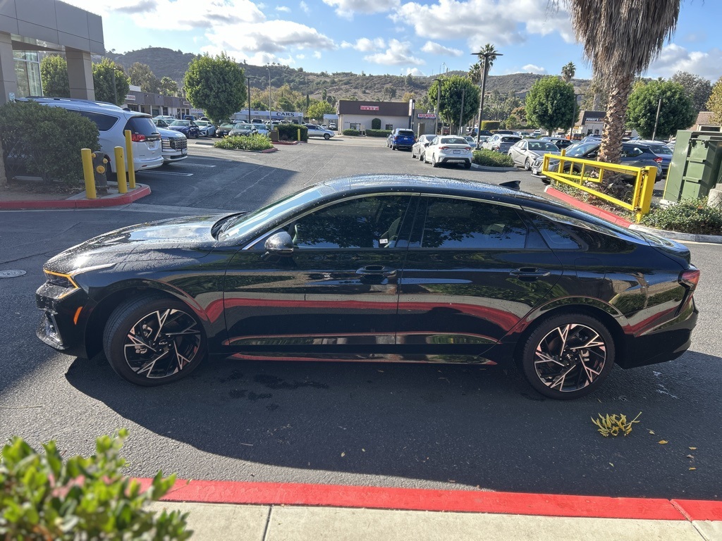 Used 2025 Black Kia GT-Line image 4