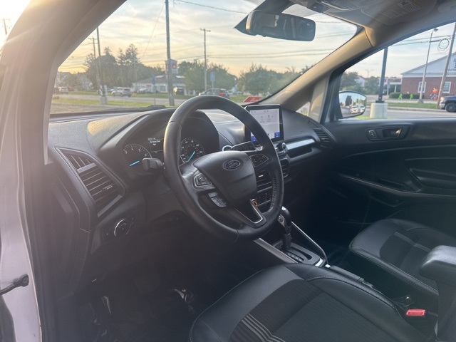 2022 Ford EcoSport SES photo 9