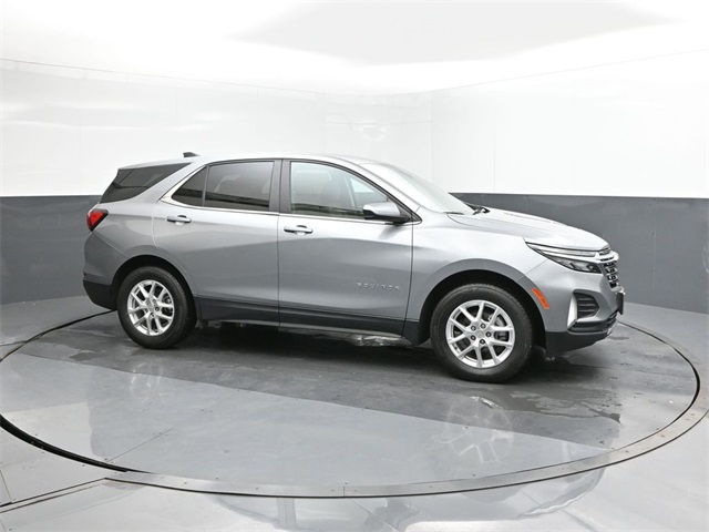 2024 Chevrolet Equinox LT photo 11