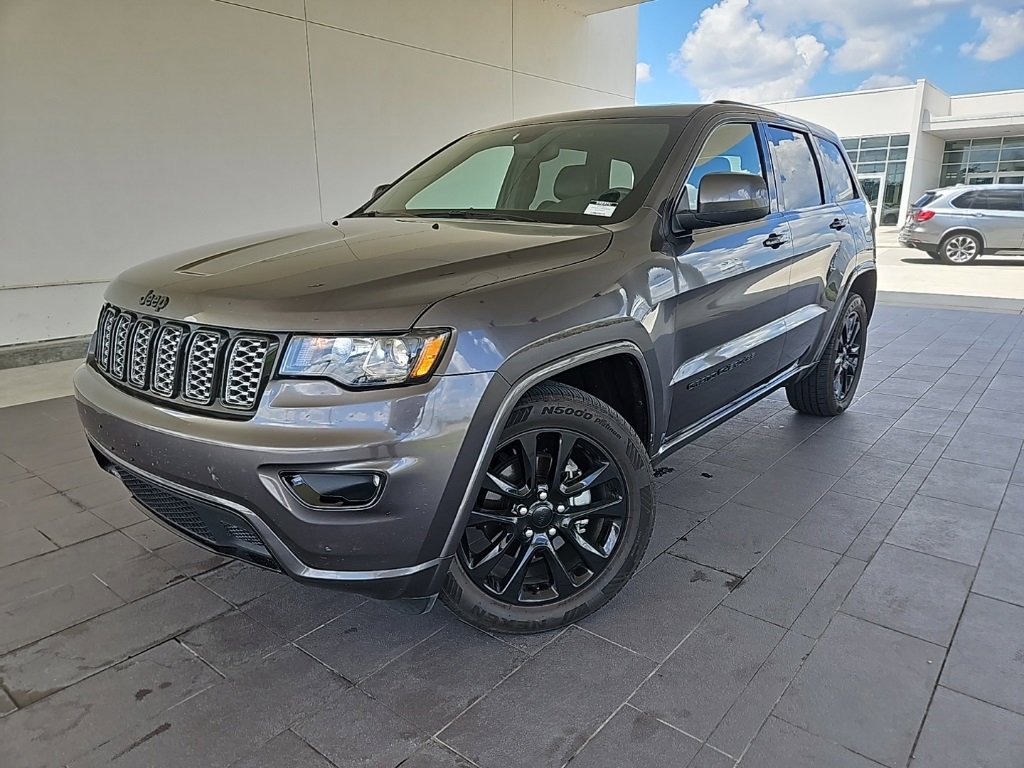 2019 Jeep Grand Cherokee Altitude's photo