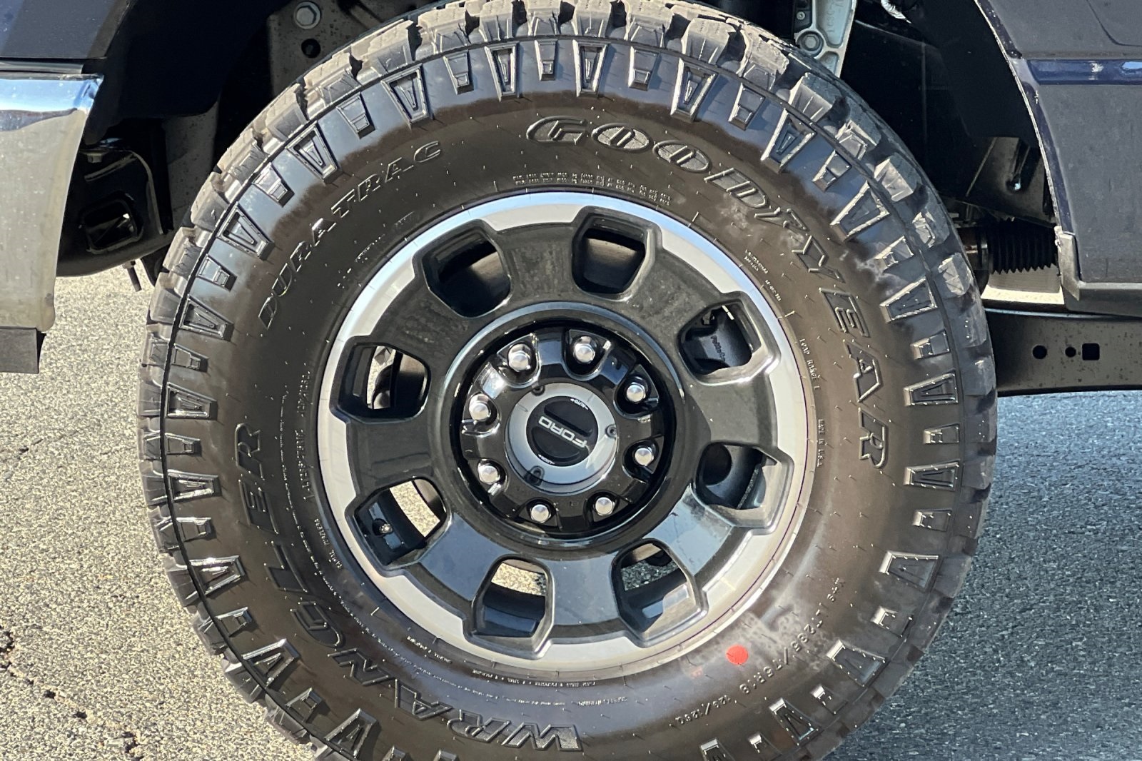 2025 Ford F-250 Lariat photo 25