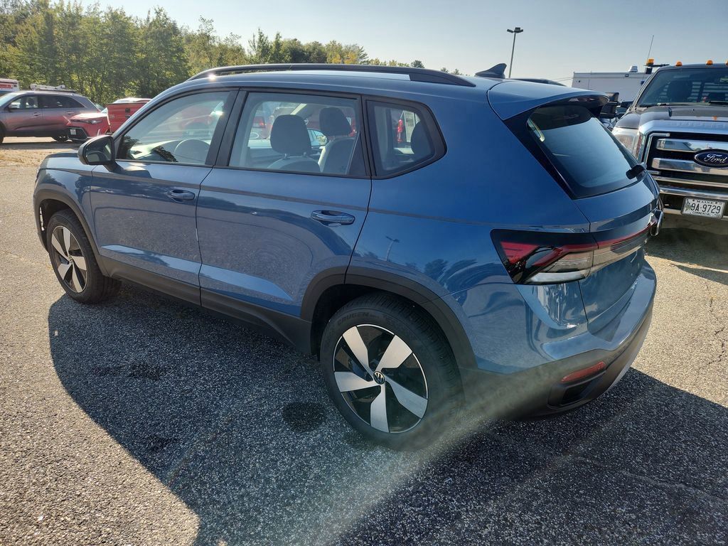 2025 Volkswagen Taos S photo 2
