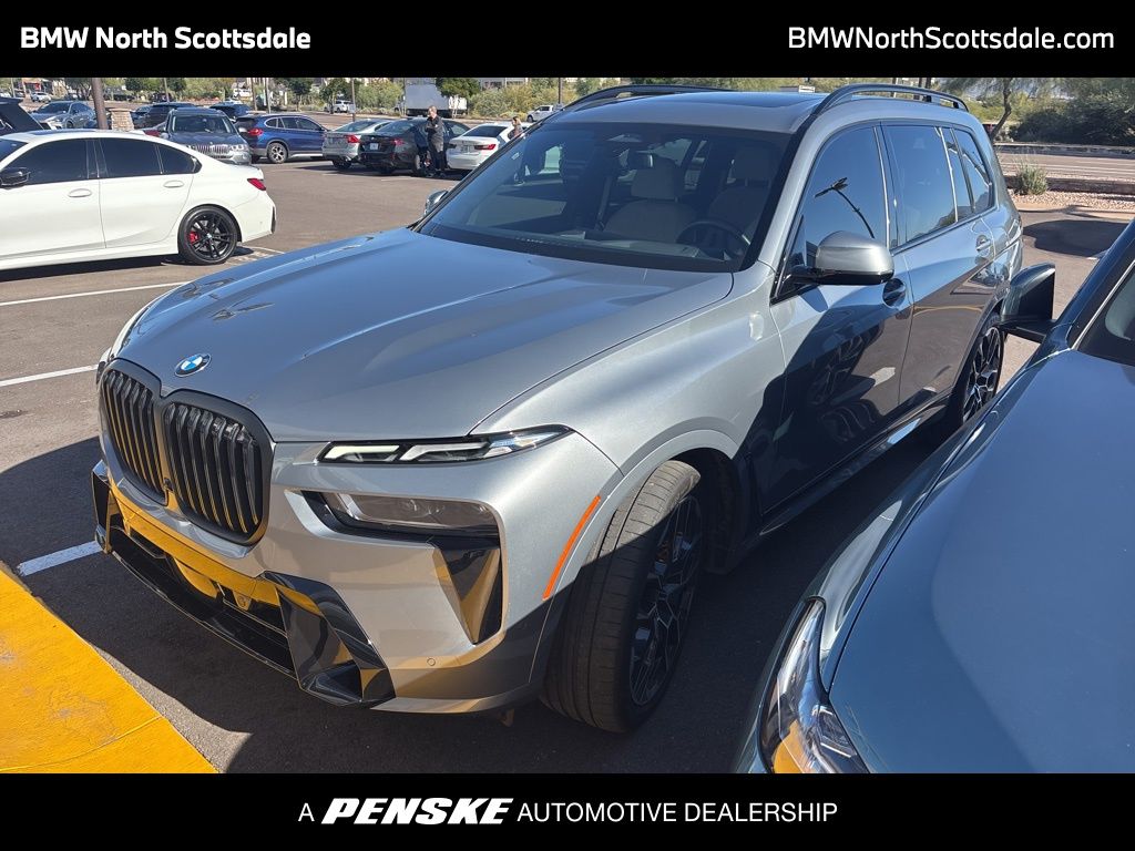 2023 BMW X7 40i's photo
