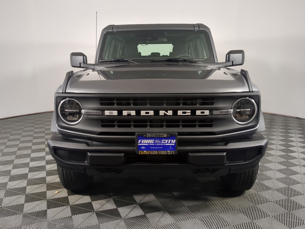 2025 Ford Bronco Base photo 3