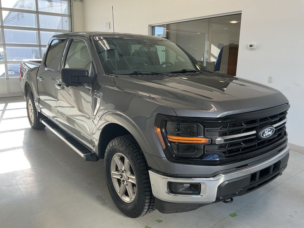 2024 Ford F-150 XLT's photo
