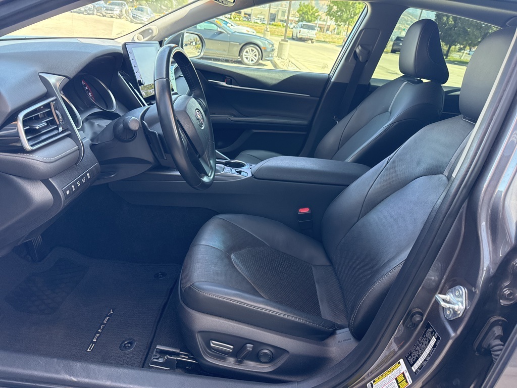 2023 Toyota Camry XSE V6 photo 15
