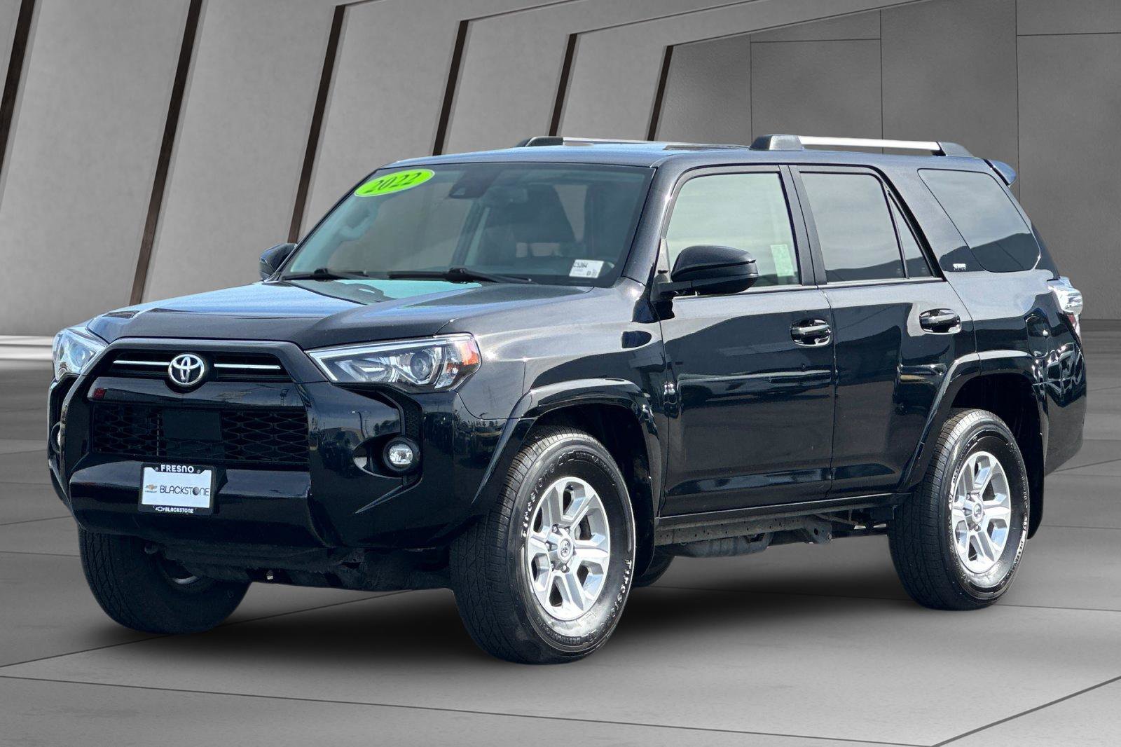 2022 Toyota 4Runner SR5 photo 7