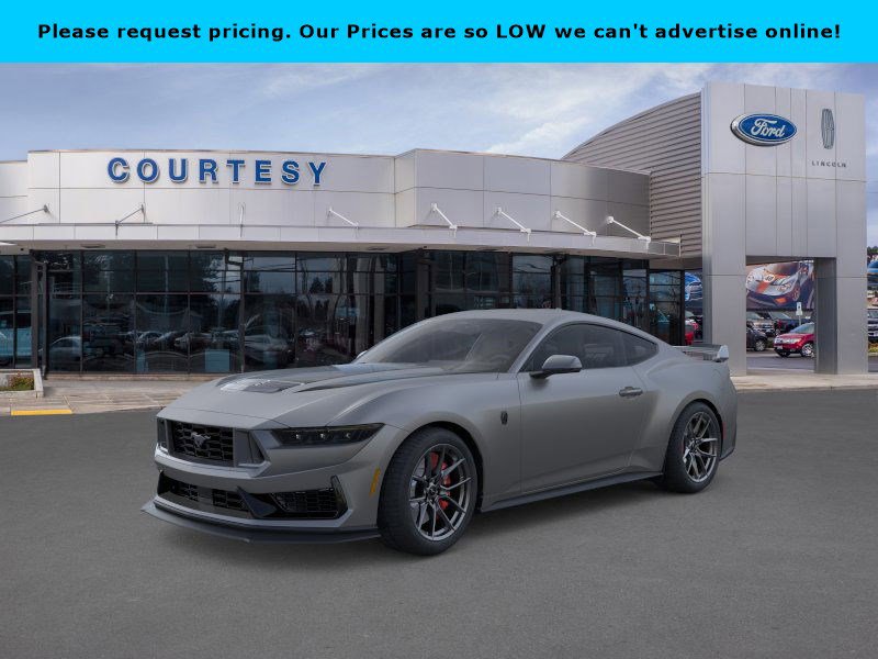 2025 Ford Mustang Dark Horse's photo