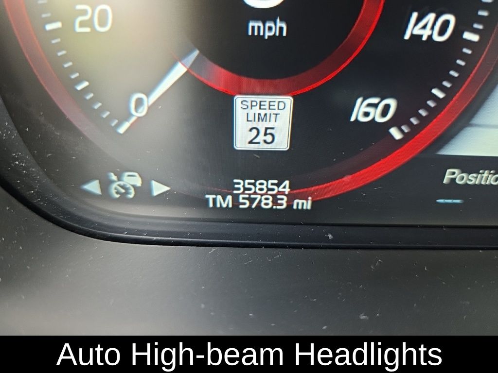 2022 Volvo XC90 Recharge T8 Inscription photo 13