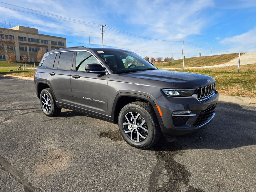 2025 Jeep Grand Cherokee Limited's photo