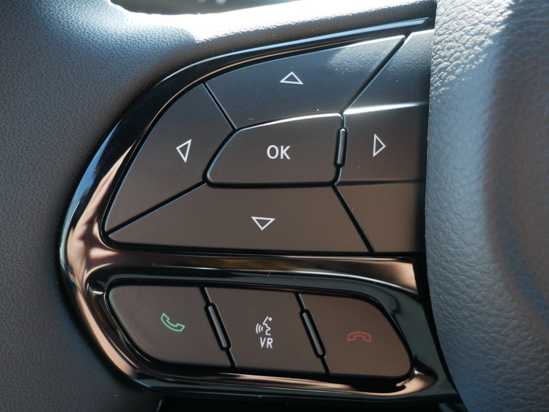 2026 Chrysler Pacifica Limited photo 15