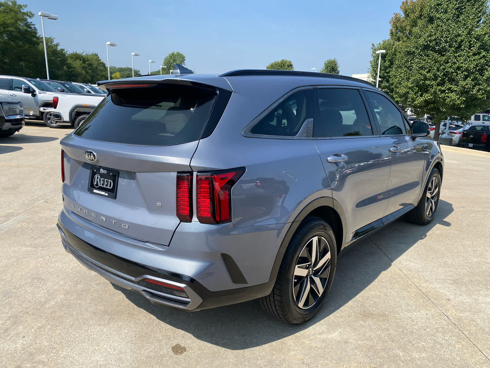 2021 Kia Sorento S photo 3