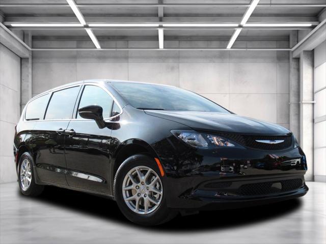 2026 Chrysler Voyager LX's photo