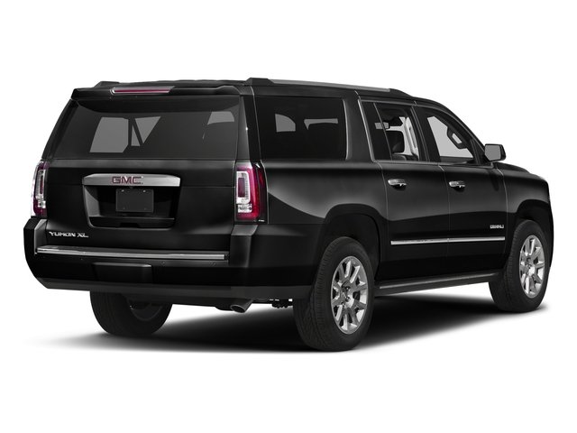 Used 2017 GMC Yukon XL Denali with VIN 1GKS2HKJ6HR158846 for sale in Golden Valley, Minnesota