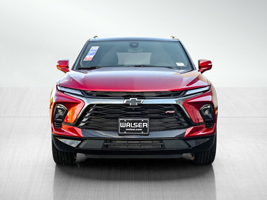 2025 Chevrolet Blazer RS photo 2