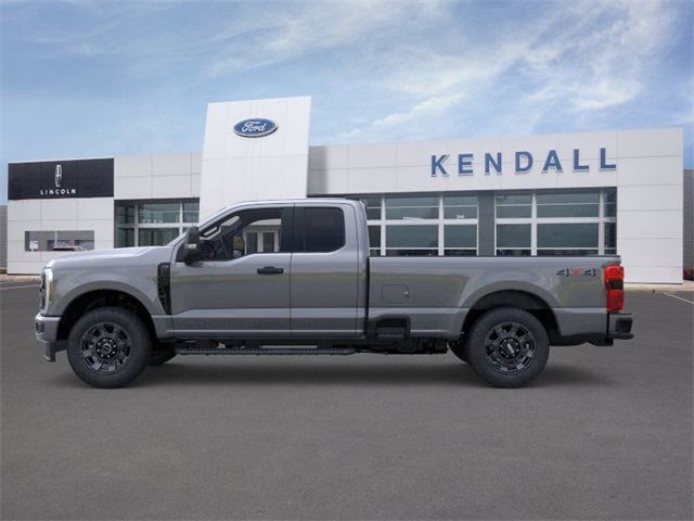 2026 Ford F-350 photo 3