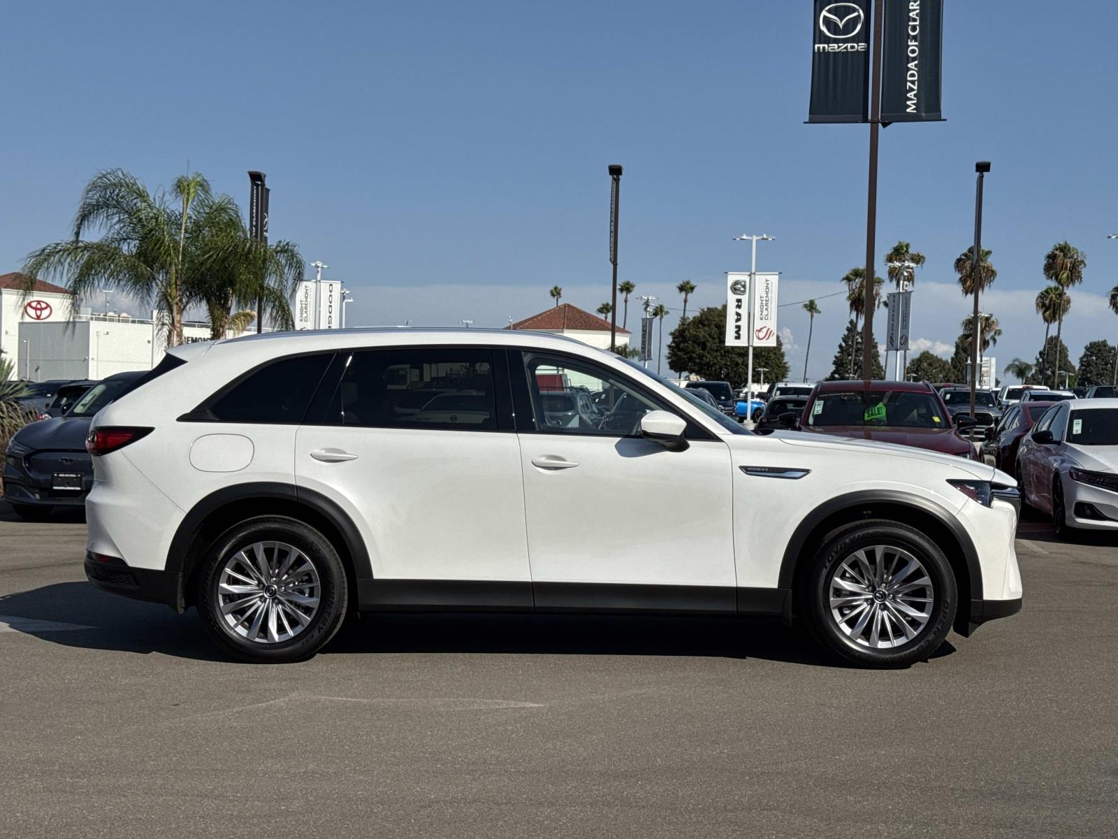 2025 Mazda CX-90 Plug-in Hybrid Preferred photo 2