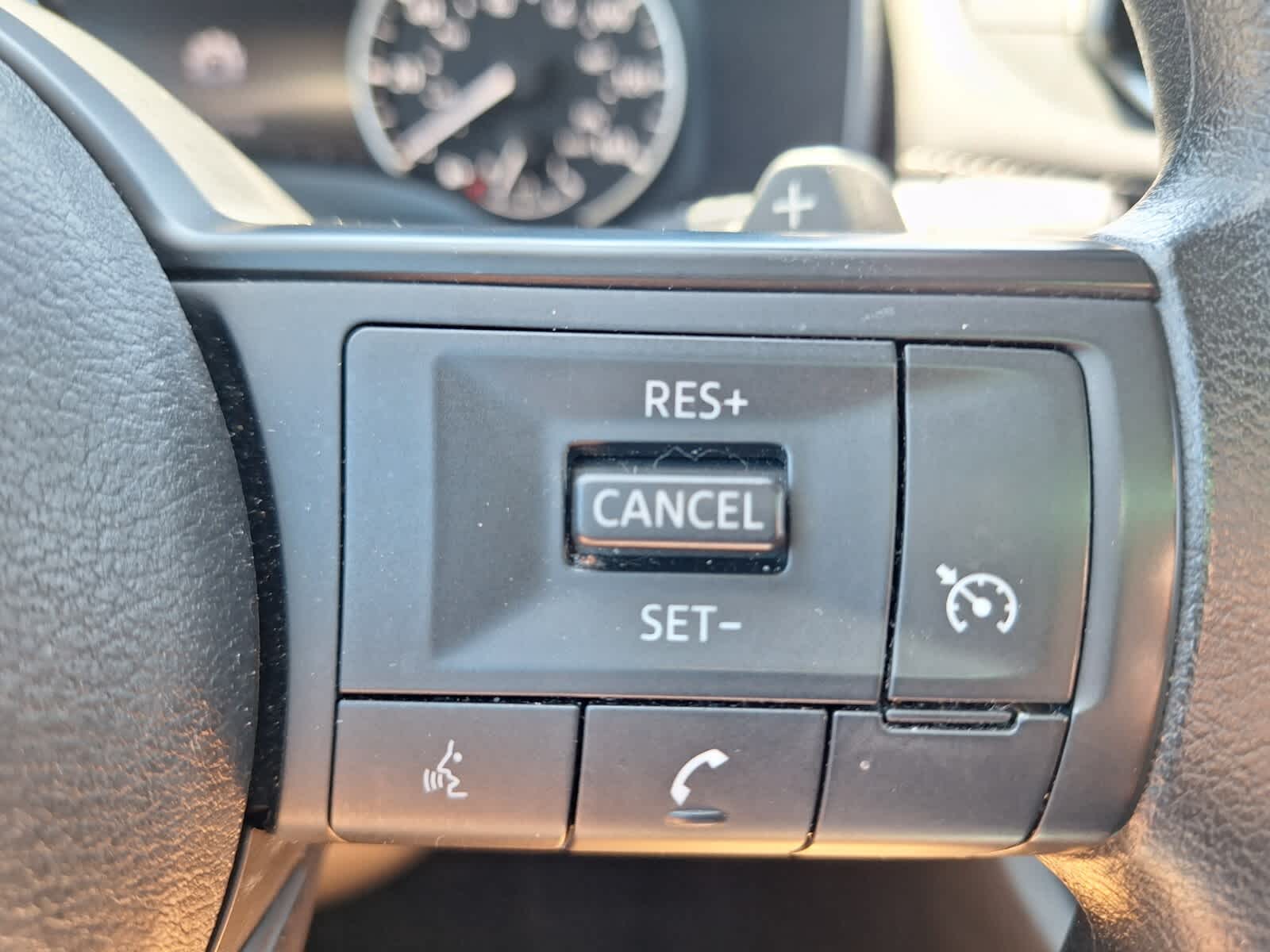 2023 Nissan Rogue S photo 14
