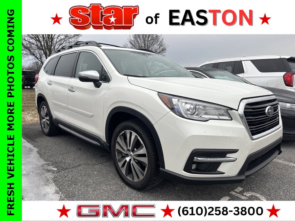 2022 Subaru Ascent Touring's photo