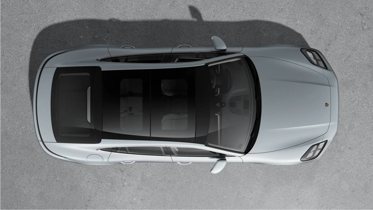 2026 Porsche Panamera 4 photo 4