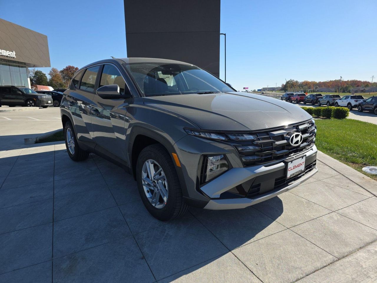 2026 Hyundai Tucson SE photo 3